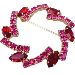 VTG Mid Century Gold Tone Brooch Ruby Red Fuchsia Rhinestones Wreath Pin 1950s